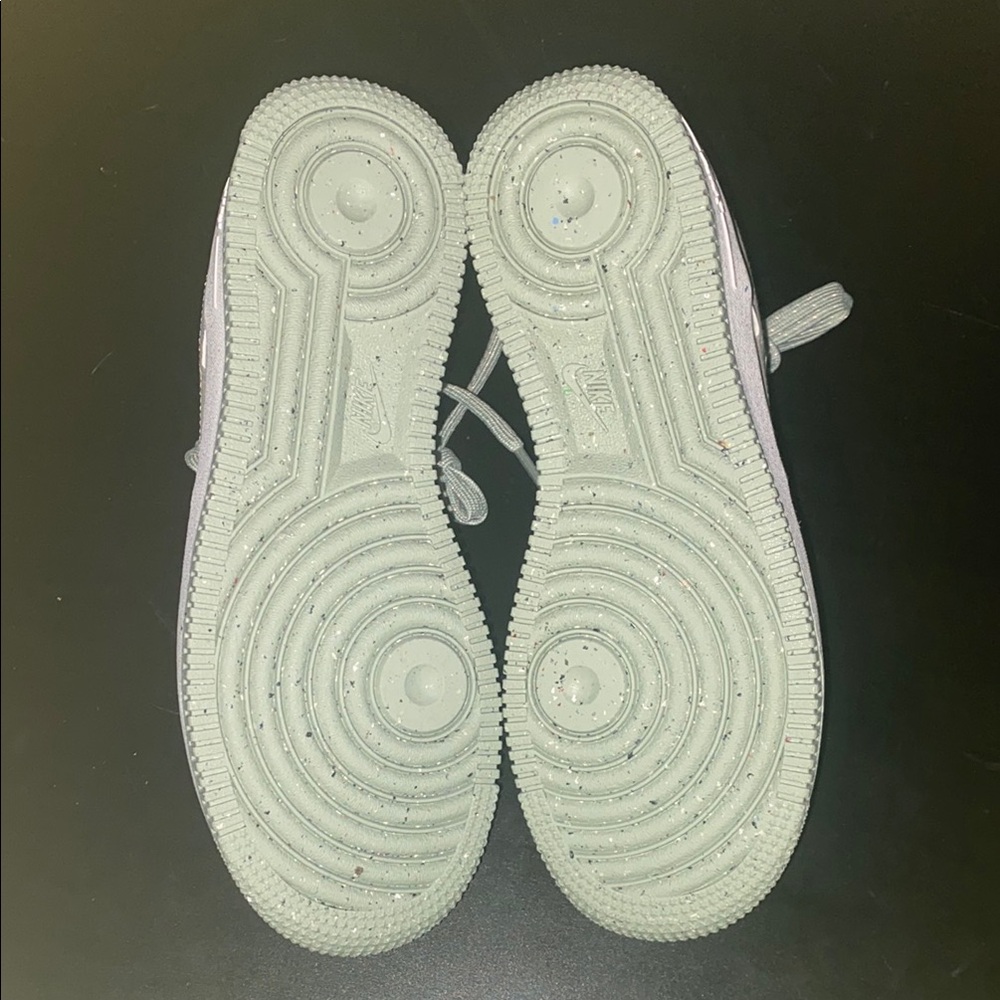 NIB Nike Air Force 1 White, Light Green and Yellow Youth Size 5 - Picture 8 of 12